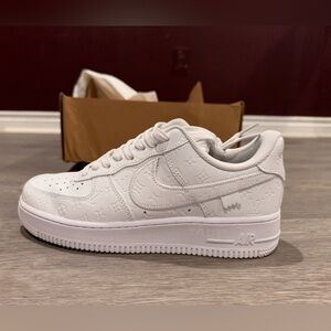 NIKE FORCES